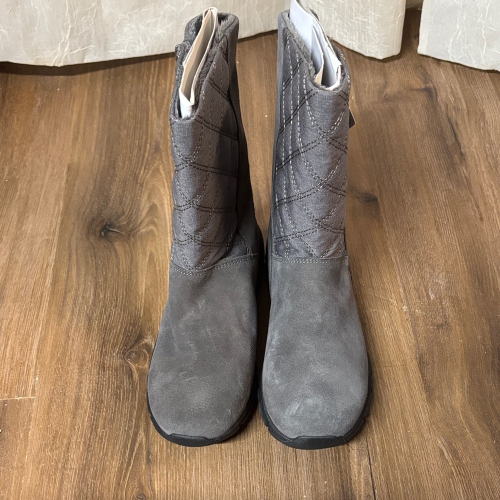 Lands End ThermoLite Boots Size 9.5